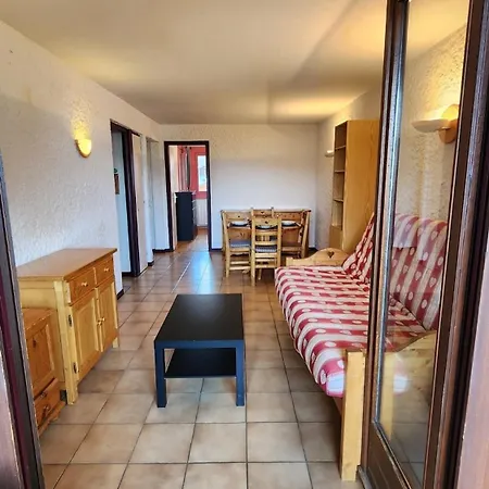 Apartment 1 Bed With Balconies